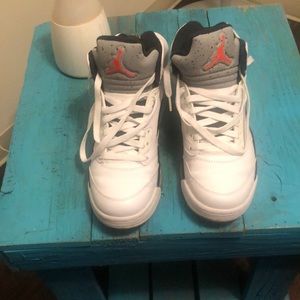 Jordan 5s poison green size 8